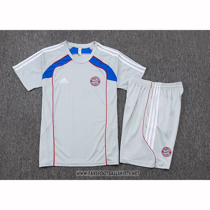 Tracksuit
 Bayern Munich Short Sleeve
 2025-2026 Grey
 - Shorts
